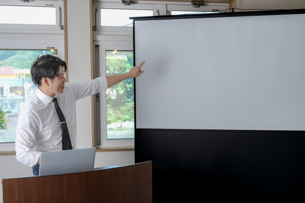 営業研修の費用相場は?